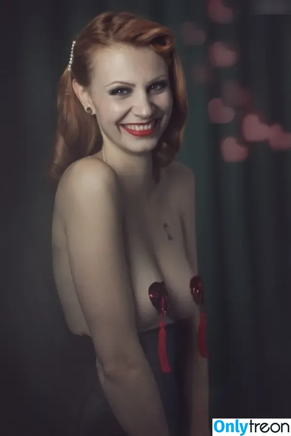 Honeyvalkyrie nude photo #0024 (mischiidc)