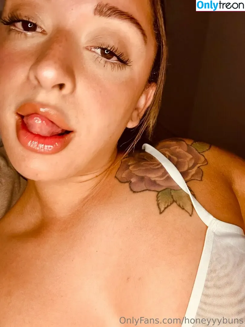 honeyyybuns nude photo #0016 (honeyyybuns)
