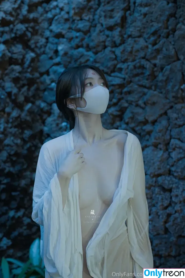 Hongkongdoll nude photo #0390 (hongkong_doll)