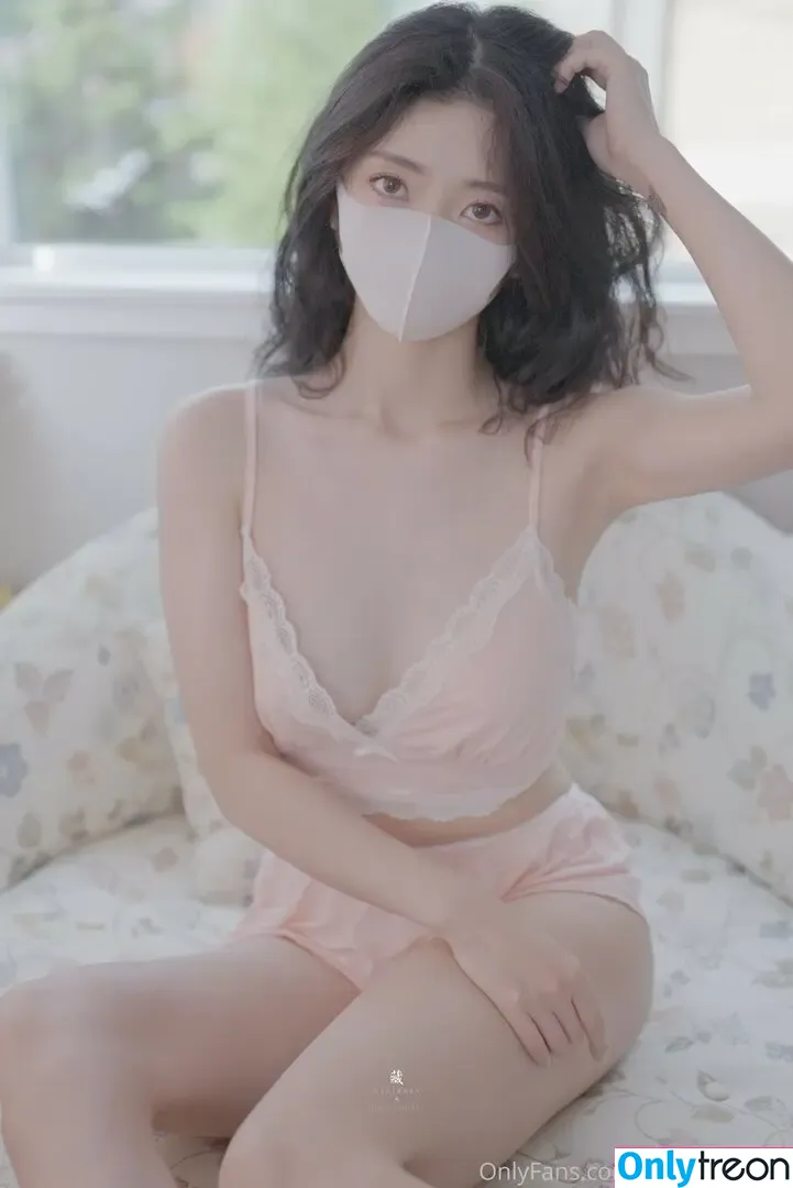 Hongkongdoll nude photo #1021 (hongkong_doll)