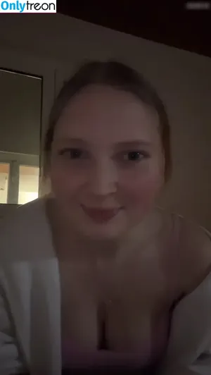  nude photo #0001
