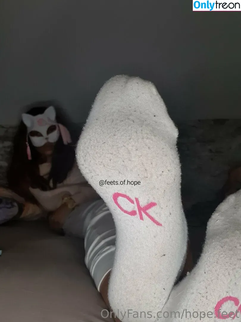 hope.feet nude photo #0038 (hope_feet_1)