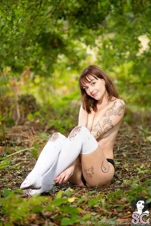  nude photo #0002