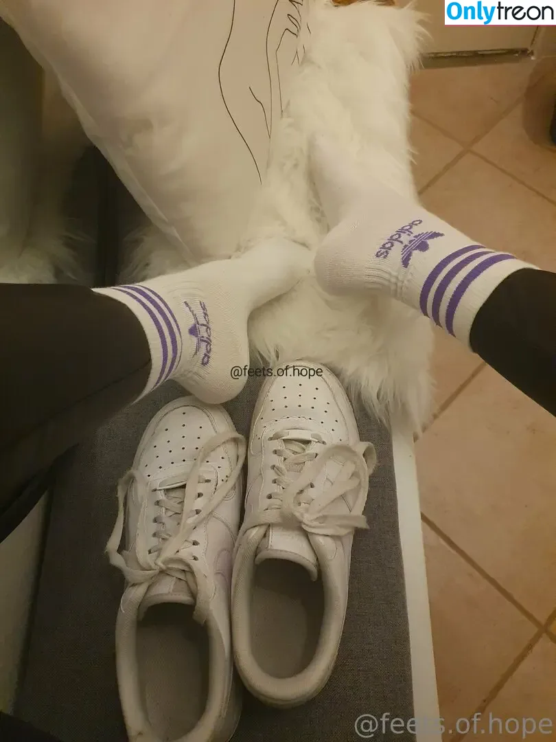 hopessecretpage nude photo #0022 (feets.of.hope / hopes.sweet.paws / hopesfeet / hopessecrets)