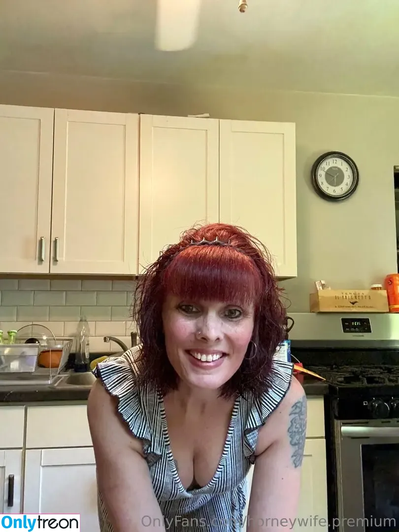 horneywife.premium nude photo #0042 (hornywifey95)