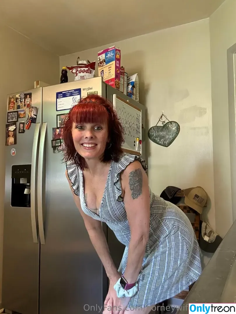 horneywife.premium nude photo #0044 (hornywifey95)