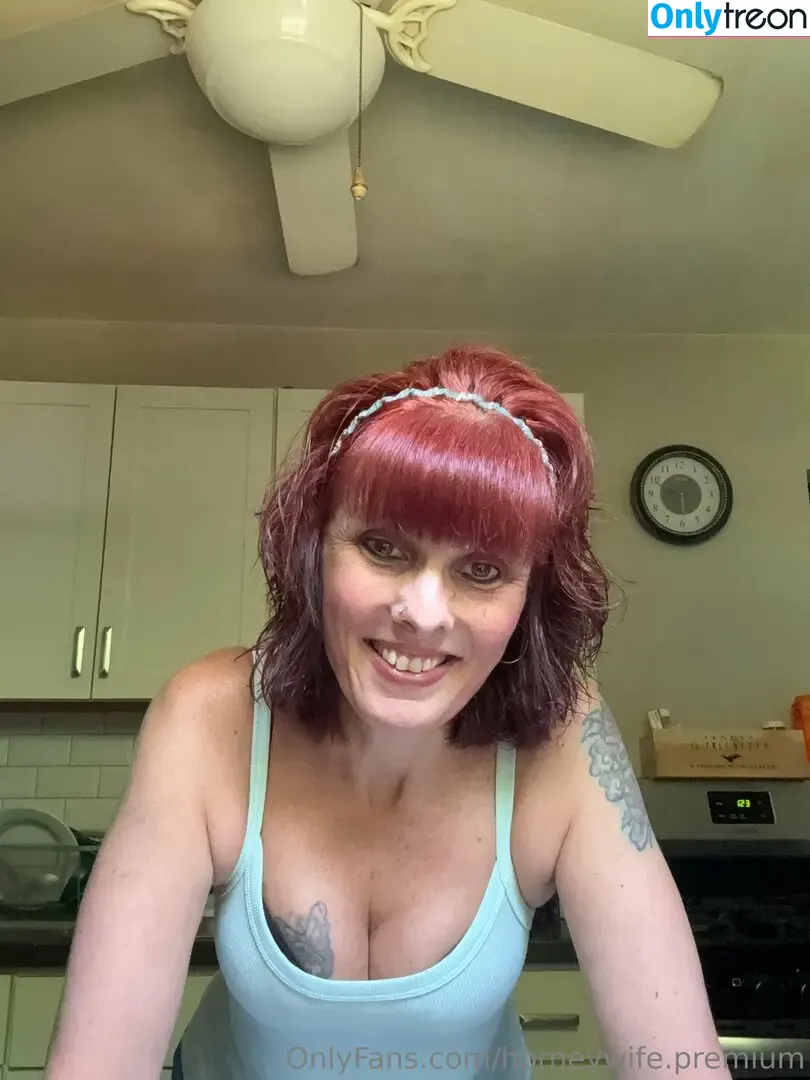 horneywife.premium nude photo #0060 (hornywifey95)