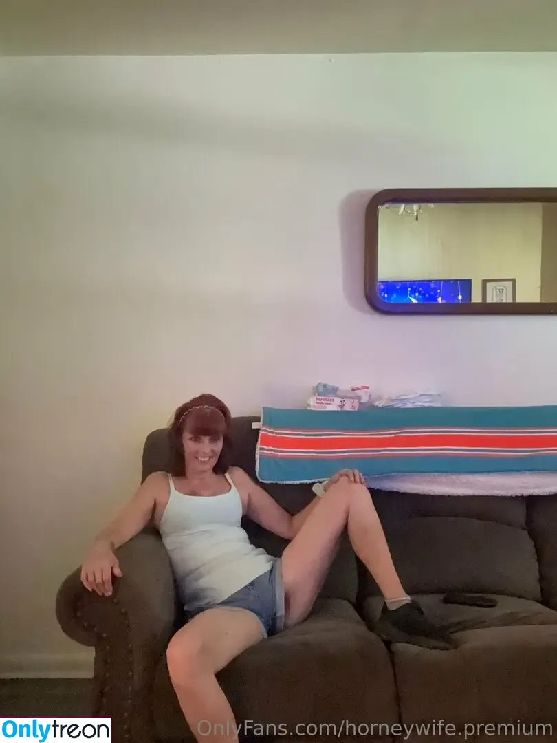 horneywife.premium nude photo #0063 (hornywifey95)
