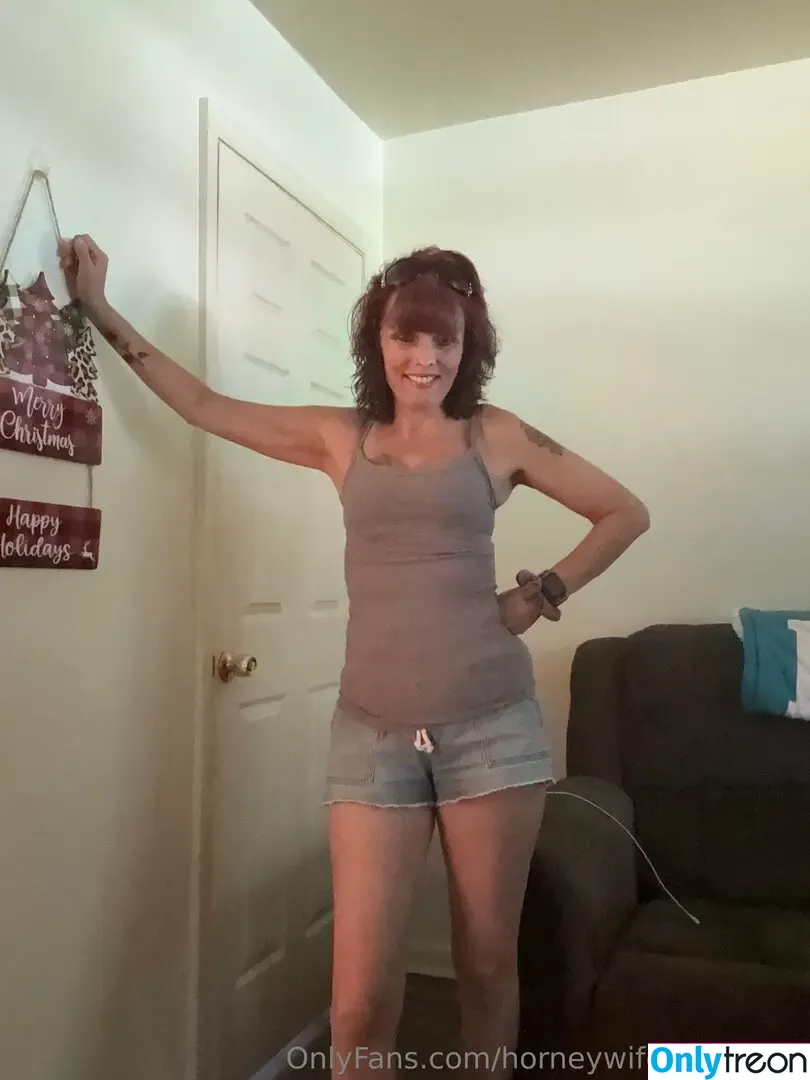 horneywife.premium nude photo #0091 (hornywifey95)