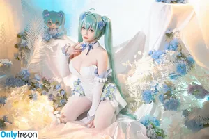 Hoshilily / hoshilily1 / hoshilily_cos / 星之迟迟 nude photo #1253