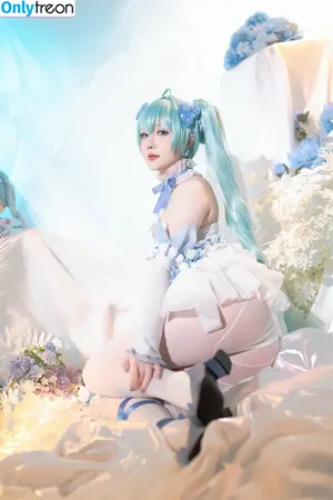 Hoshilily / hoshilily1 / hoshilily_cos / 星之迟迟 nude photo #1255