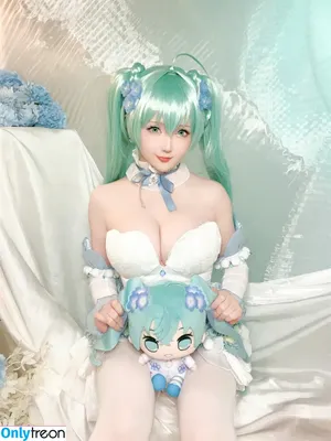 Hoshilily / hoshilily1 / hoshilily_cos / 星之迟迟 nude photo #1256