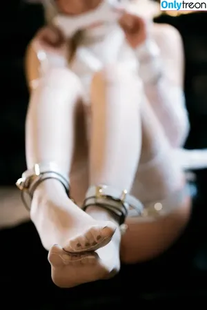 Hoshilily / hoshilily1 / hoshilily_cos / 星之迟迟 nude photo #2388