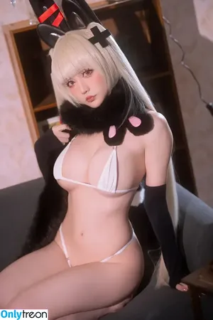 Hoshilily / hoshilily1 / hoshilily_cos / 星之迟迟 nude photo #2402