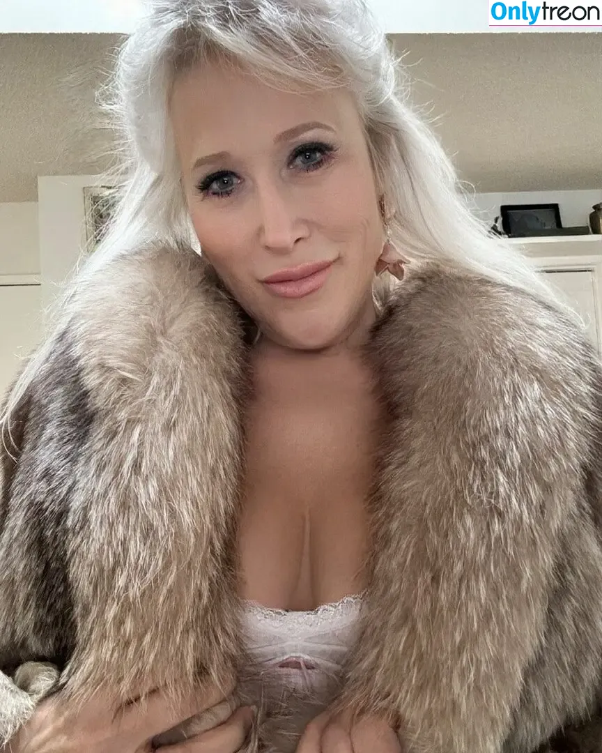 Hot Mama nude photo #0006 (MamaElectrax / mamaelectravip)