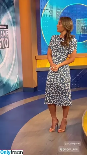 Hot News Weather Babes / iamyanetgarcia / mleroehler nude photo #0071