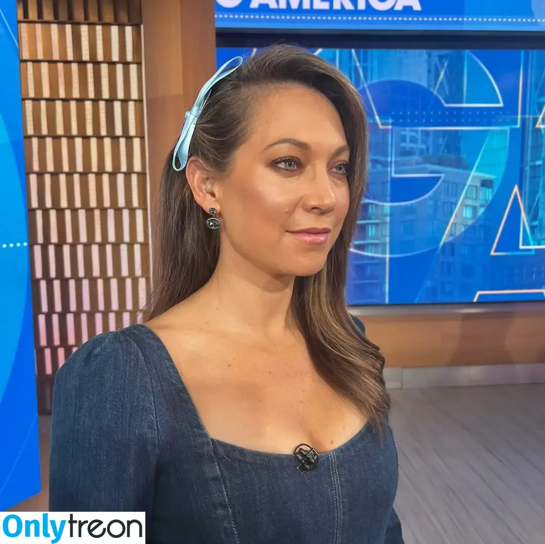 Hot News Weather Babes nude photo #0004 (iamyanetgarcia / mleroehler)