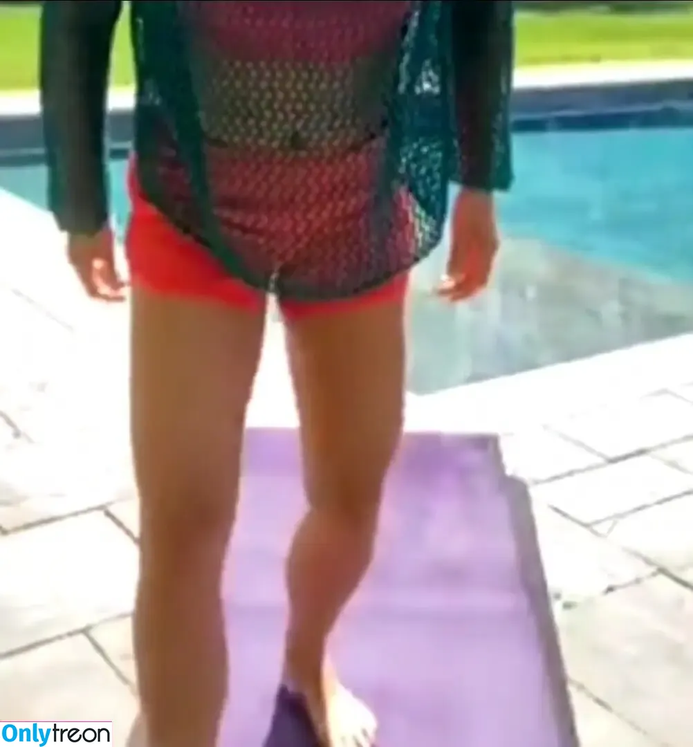 Hot News Weather Babes nude photo #0025 (iamyanetgarcia / mleroehler)