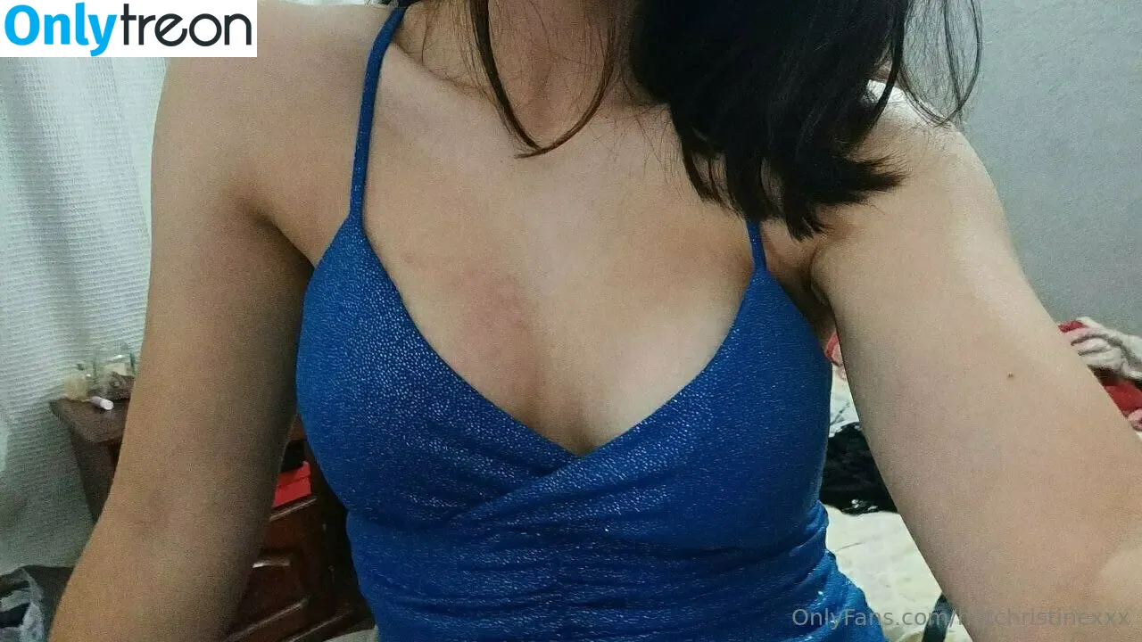 hotchristinexxx nude photo #0002 (xochristinexx)
