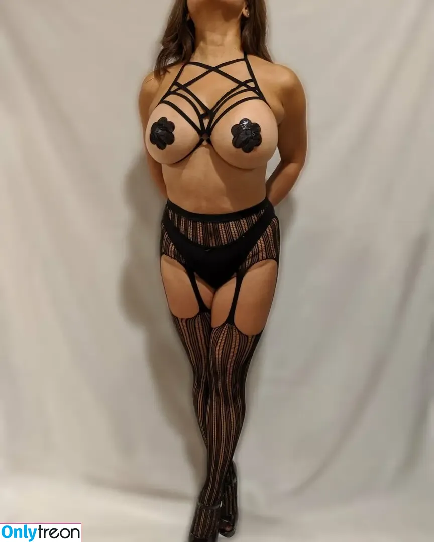 HotJade nude photo #0048 (HottyJade1 / lookie_nookie)