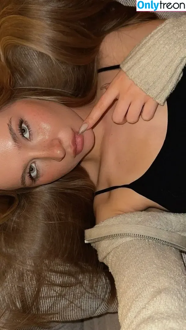 hottieamelia nude photo #0024 (amelia / amelia_sa_)