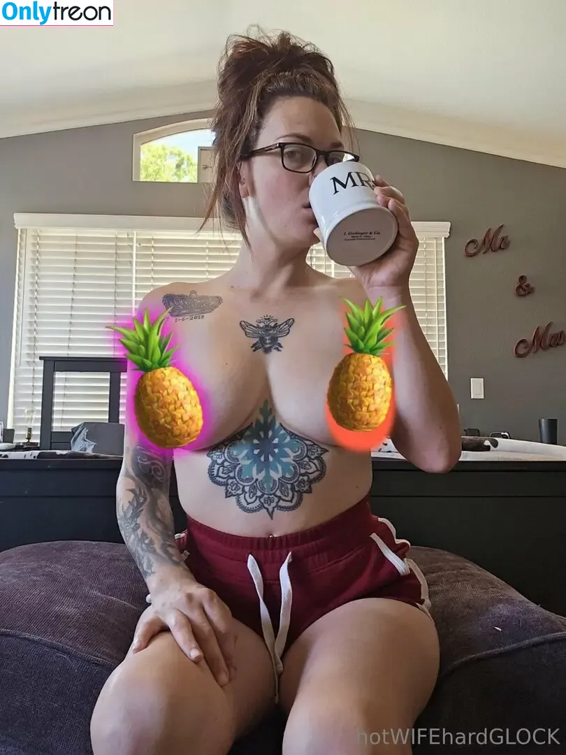 hotwifehardglock nude photo #0011 (hotwifehardglock)