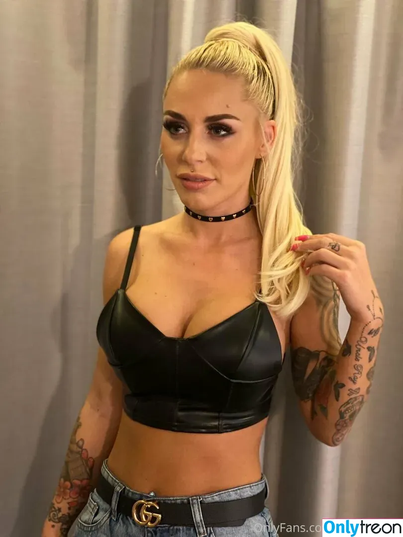 Hotwifey nude photo #0058 (Daisy Rae / Daisy15 / Daisy_Raexx / coraliedaisy_x / husbandhotwifeyx)