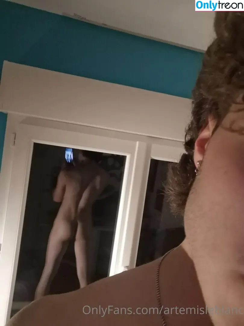 hugodupre nude photo #0003 (hugolpd)