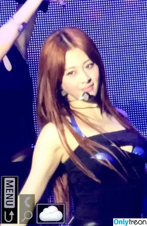Huh Yunjin 허윤진 / LESSERAFIM / jenaissante nude photo #0015