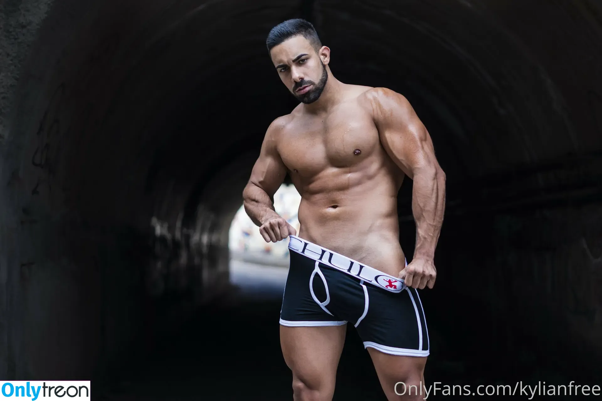hunkstripper nude photo #0059 (hunk_stripper_21)