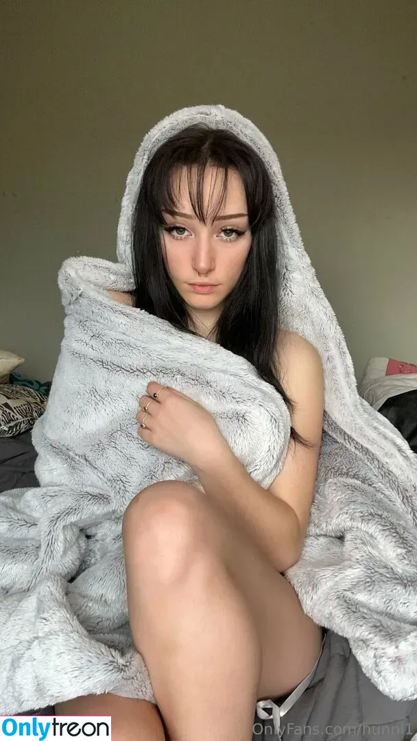 hunni1 nude photo #0169 (_hunnii)