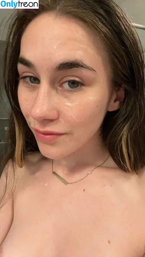 Hunnibeebee nude photo #0008 (hunni__bee)