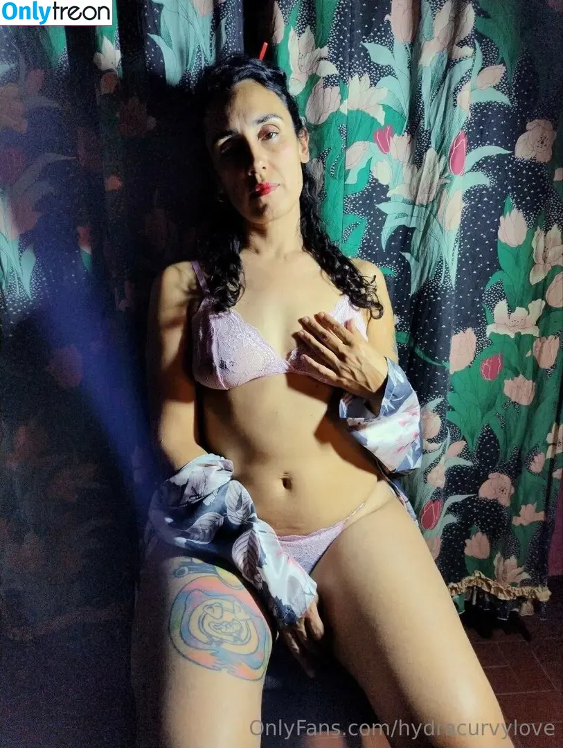 hydracurvylove nude photo #0073 (helovesumnae)