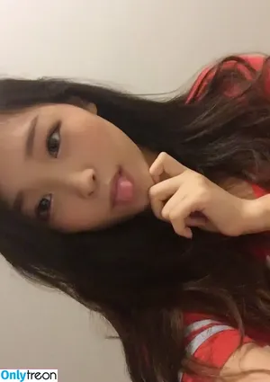 Hyoon / Aikuros nude photo #0315