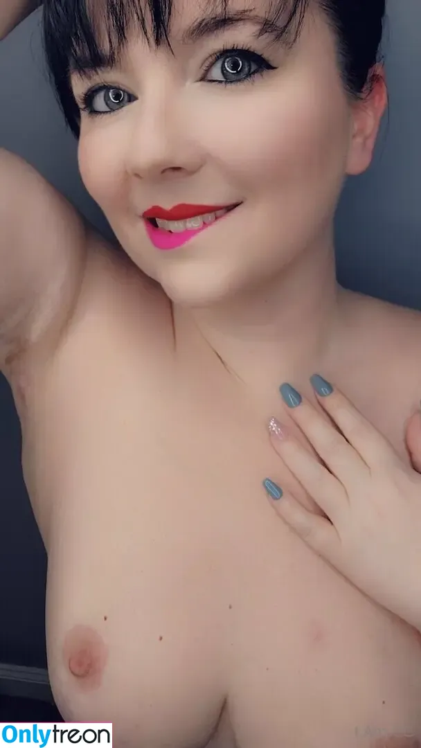 i.am.cc nude photo #0004 (iamccsuarez)