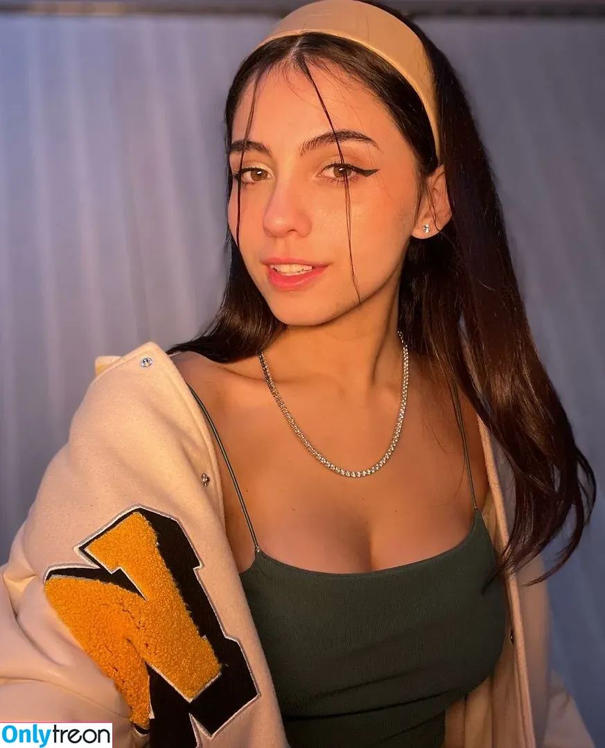 iaaras2 nude photo #0028 (iaara_182 / iaaras)
