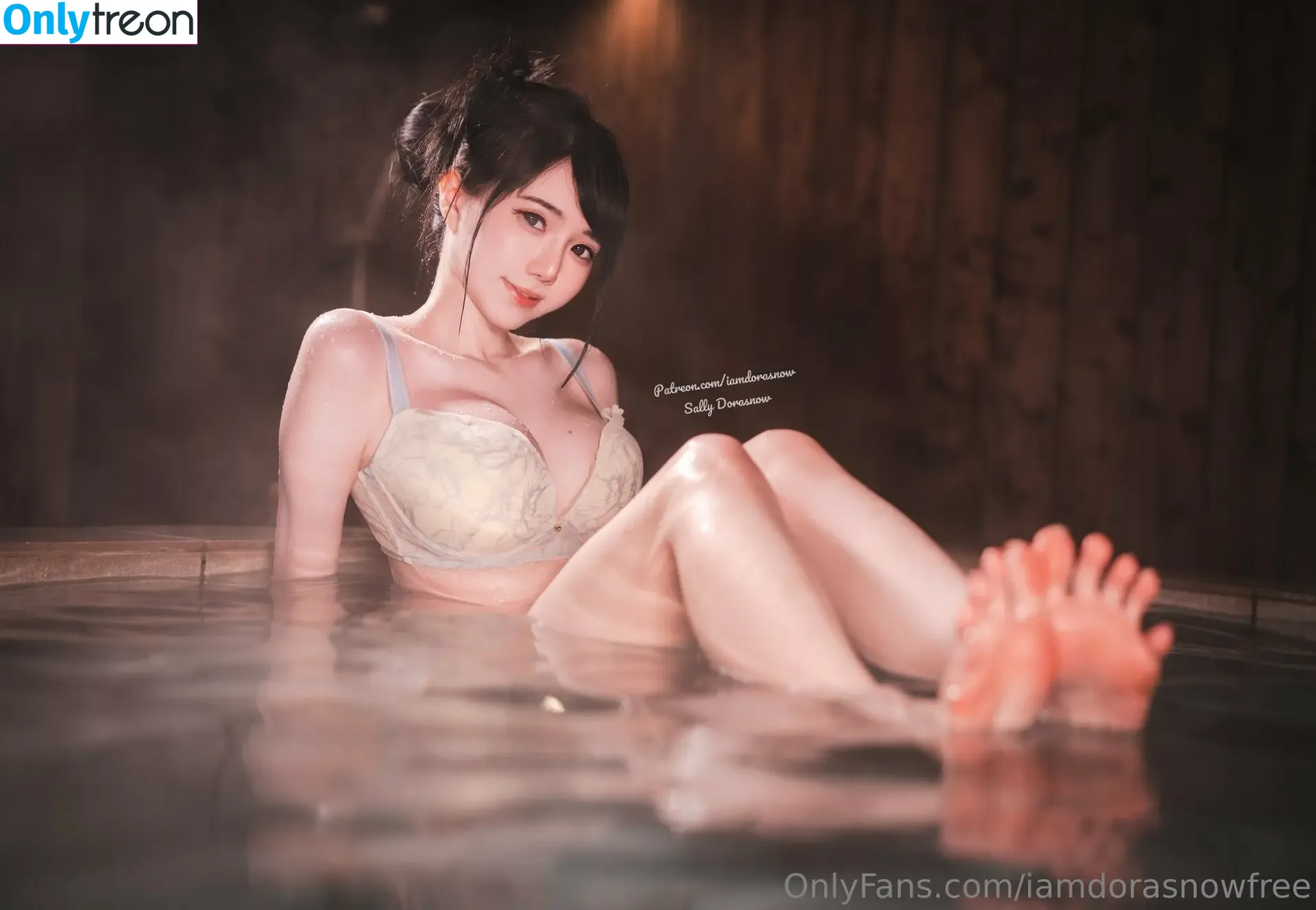 iamdorasnowfree nude photo #0713 (iamdorasnow)