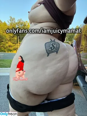 iamjuicymamat / iamjuicyjay nude photo #0088