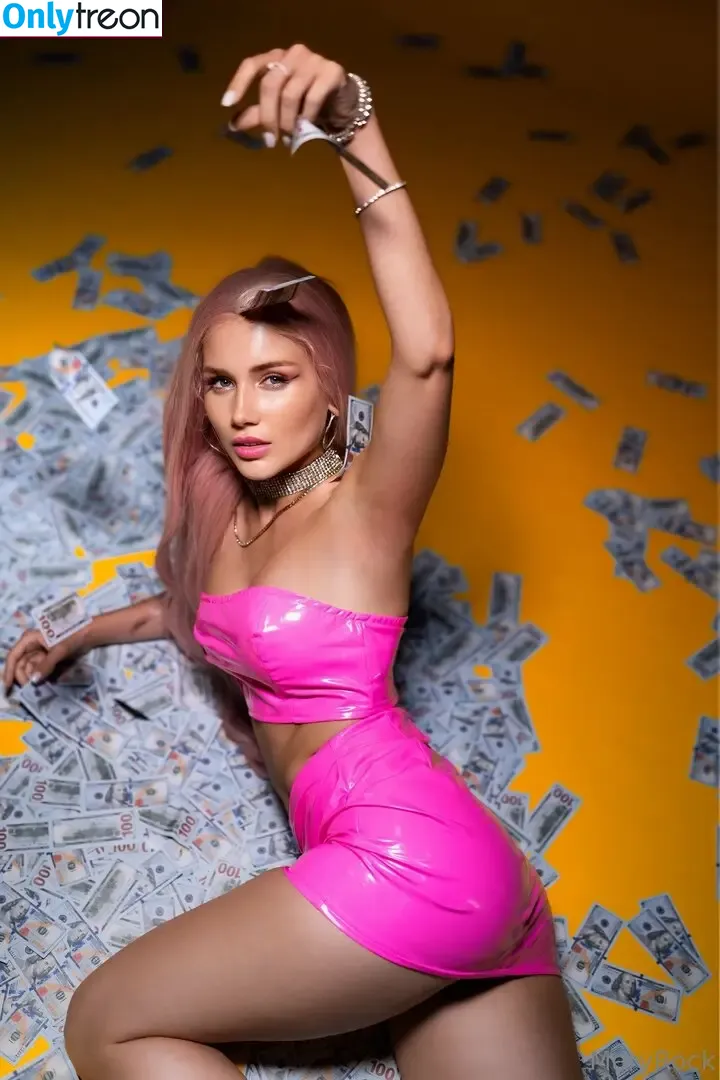 iamlittlequeen nude photo #0069 (iam_lettile__queen_)