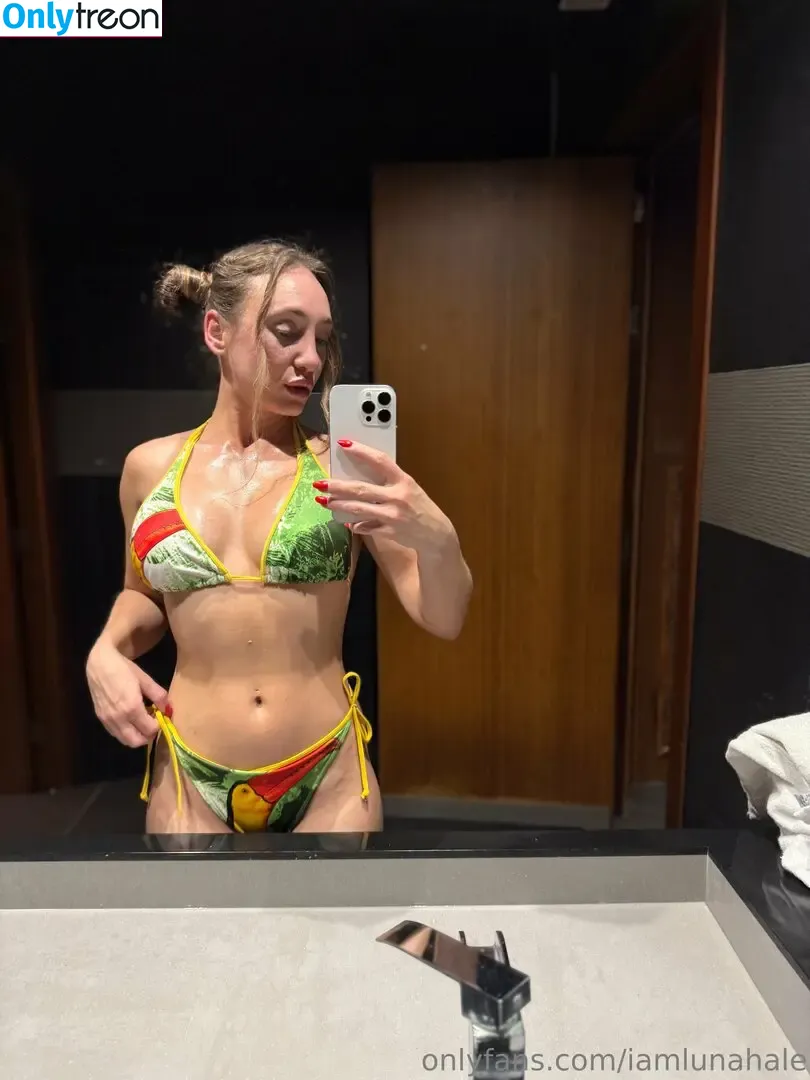 iamlunahale nude photo #0009 (iamlunahale)