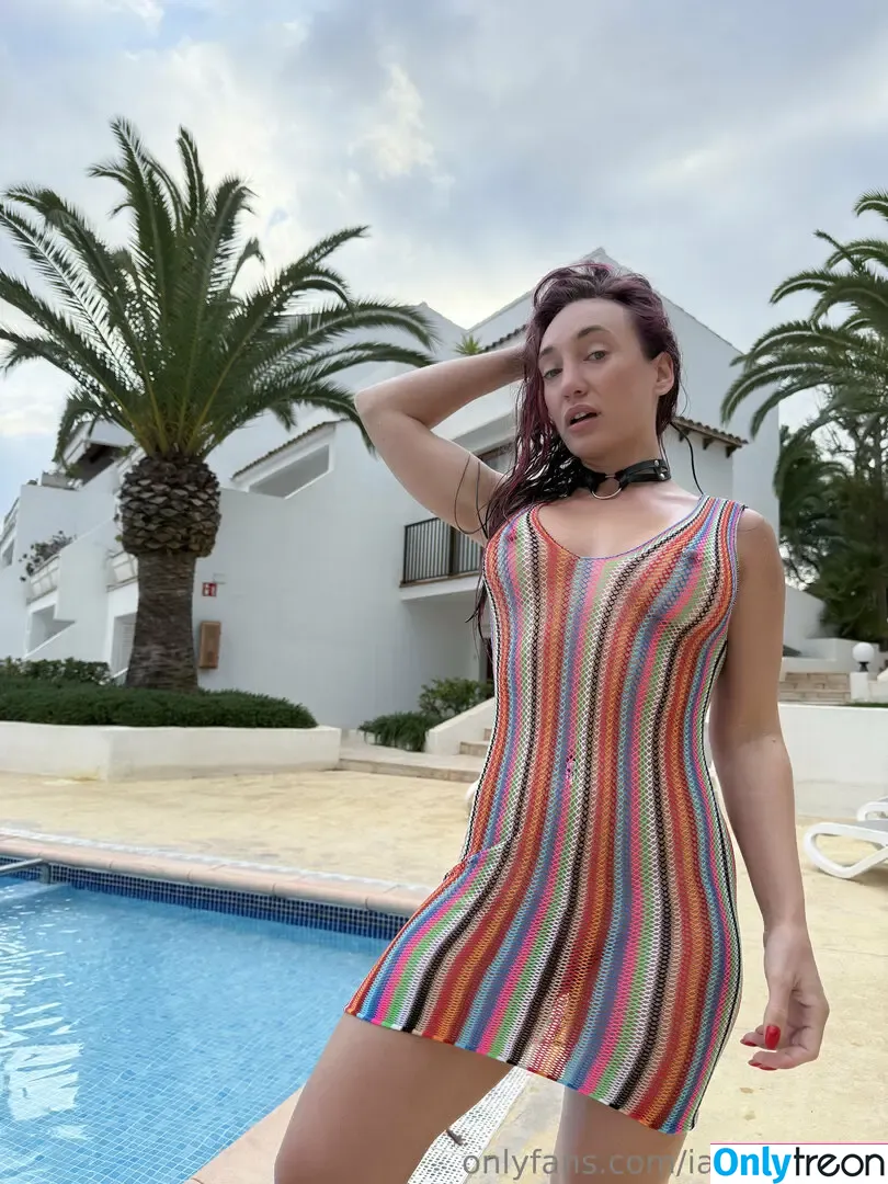 iamlunahale nude photo #0051 (iamlunahale)