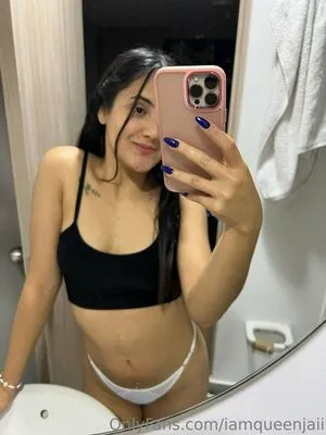 iamqueenjaii / iamqueenolizia nude photo #0061