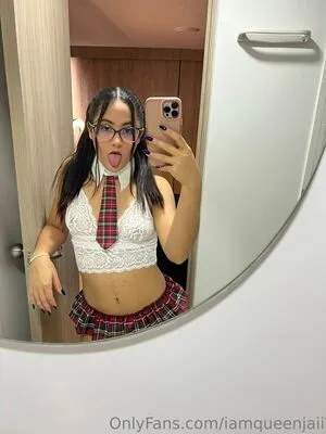 iamqueenjaii / iamqueenolizia nude photo #0079