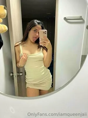 iamqueenjaii / iamqueenolizia nude photo #0199