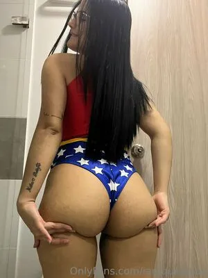 iamqueenjaii / iamqueenolizia nude photo #0292
