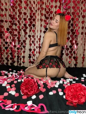iamqueenjaii / iamqueenolizia nude photo #0586