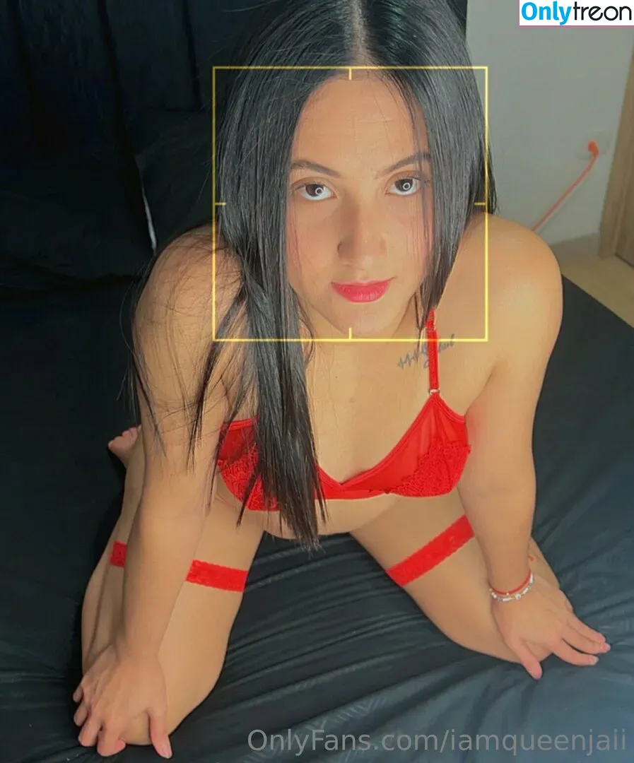 iamqueenjaii nude photo #0031 (iamqueenolizia)