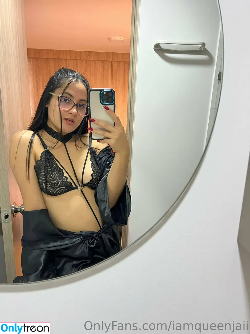 iamqueenjaii nude photo #0035 (iamqueenolizia)