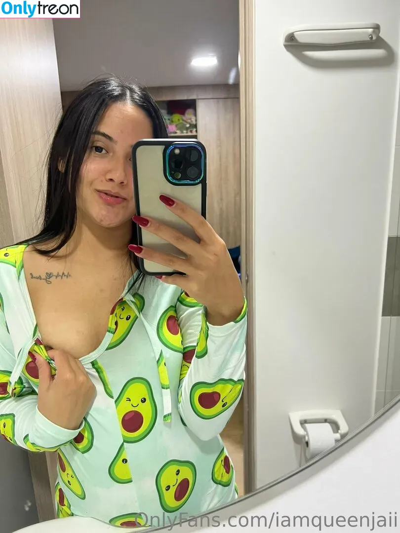 iamqueenjaii nude photo #0036 (iamqueenolizia)