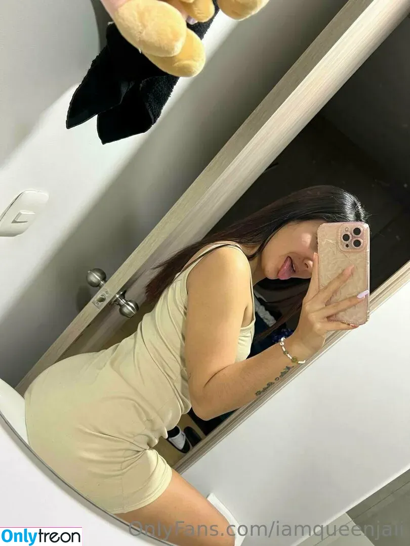 iamqueenjaii nude photo #0204 (iamqueenolizia)